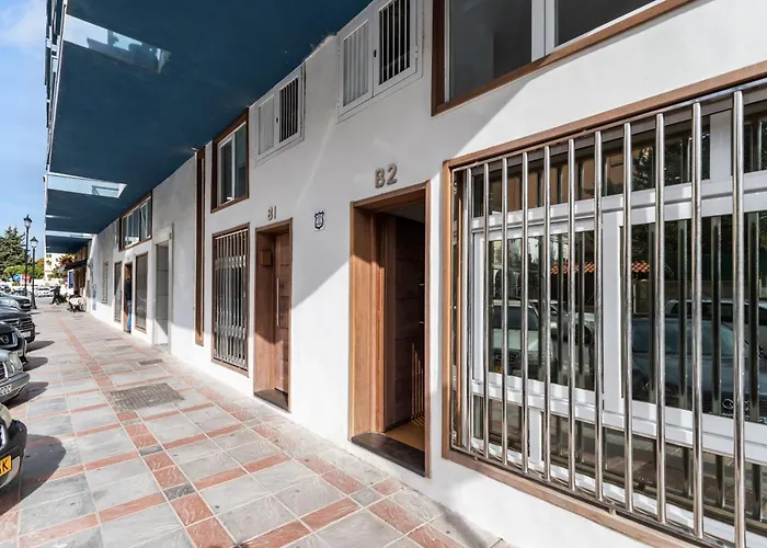 Sur 2 Estudios Industriales * Fuengirola