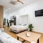 Sur 2 Estudios Industriales Apartman *