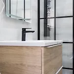 Sur 2 Estudios Industriales Apartman *